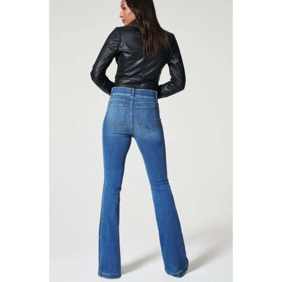 SPANX VINTAGE INDIGO FLARE Wide Leg Blue Denim pull-on Jeans Stretch Size L - Picture 3 of 9